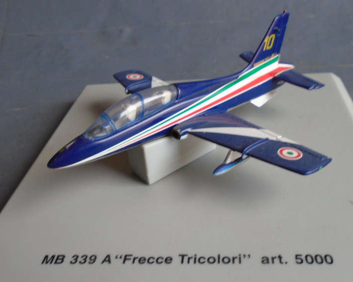 MB 339 A "FRECCE TRICOLORI" LENGHT - 111mm