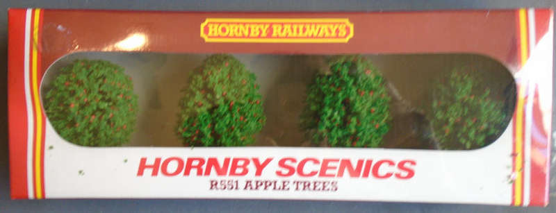 HORNBY ALL SCALES - 4 X APPLE TREES, BOXED
