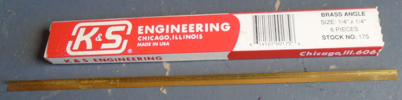 K&S ENGINEERING - 1/4 X 1/4" X 300mm BRASS ANGLE