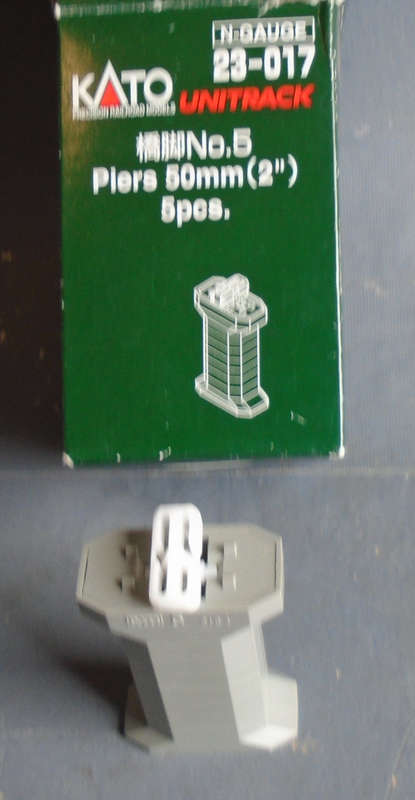 KATO UNITRACK N SCALE - 5 X 50mm PIER SET, BOXED