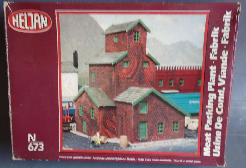 HELJAN N SCALE - MEAT PACKING PLANT KIT, BOXED