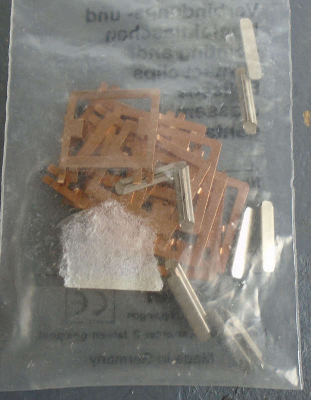 MARKLIN HO SCALE - 7595 JOINTING AND CONTACT CLIPS CLIPS - IN PKT