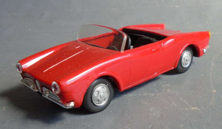 POLITOYS MICROMINIATURE - RARE ALFA ROMEO GIULIETTASPIDER, PLASTIC MODEL, BOXED