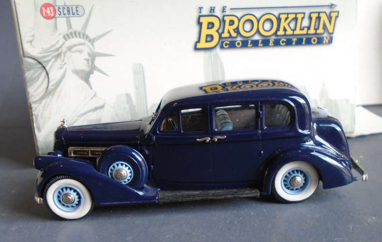 BROOKLIN 1/43 SCALE - 1935 PIECE ARROW - BOXED