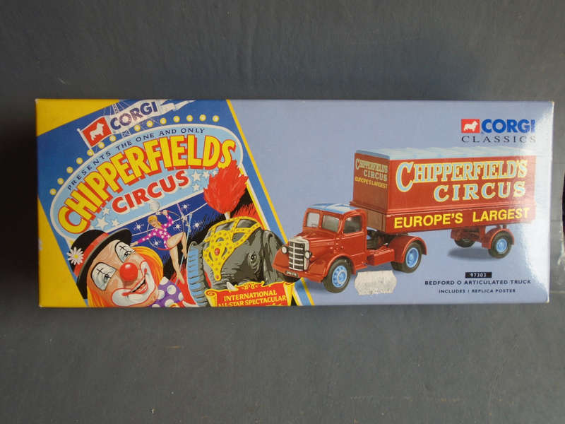 CORGI 1/50 SCALE - BEDFORD O ARTICULATED TRUCK CHIPPERFIELDS - BOXED