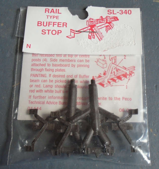 PECO N SCALE - RAIL TYPE BUFFER STOP, IN PKT