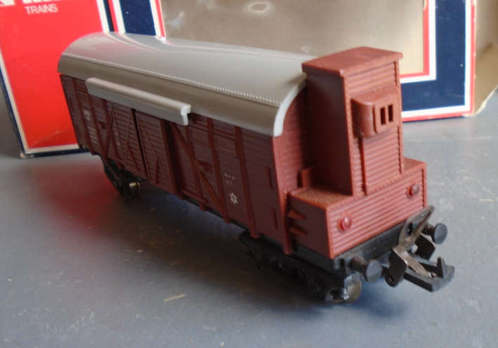 LIMA HO SCALE - SNCF CLOSED GOODS WAGON - BOXED