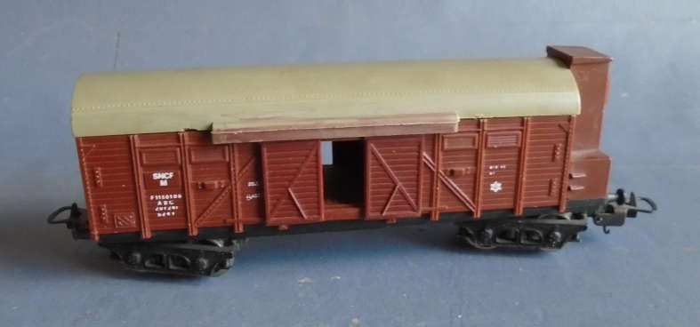 LIMA HO SCALE - SNCF BRAKE GOODS WAGON