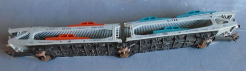LIMA HO SCALE - ARTICULATED CAR CARRIER AS PER FOTOS