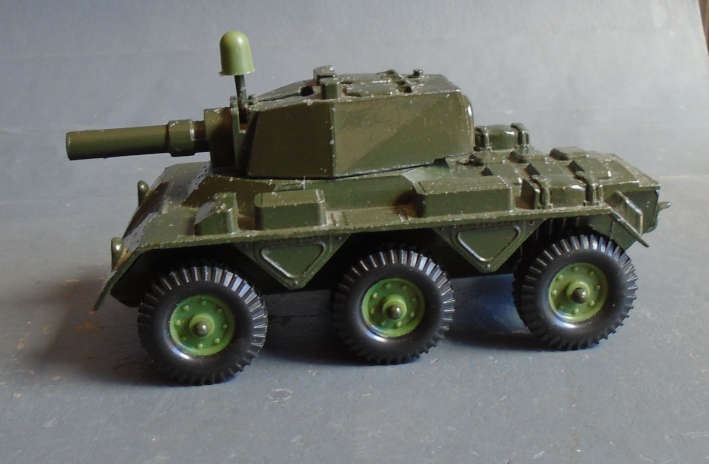 Crescent - Armoured Car with Working Cannon