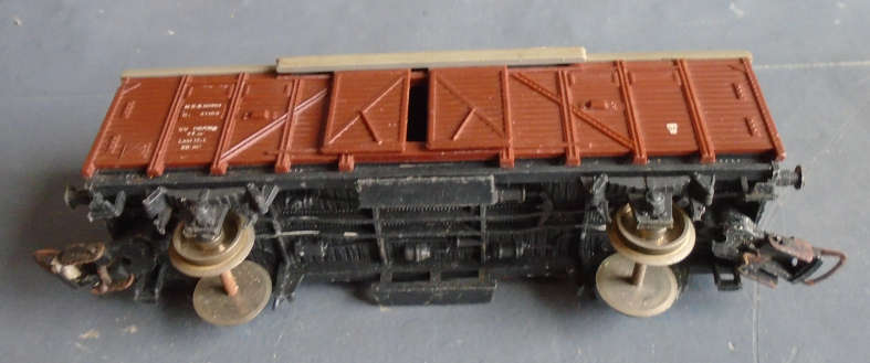 LIMA HO SCALE - CLOSED WAGON AS PER FOTO
