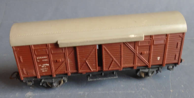 LIMA HO SCALE - CLOSED WAGON AS PER FOTO