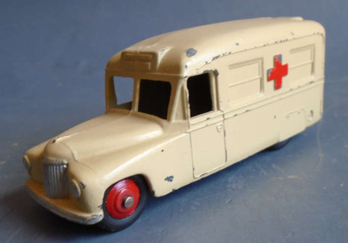 DINKY - DAIMLER AMBULANCE, BOXED