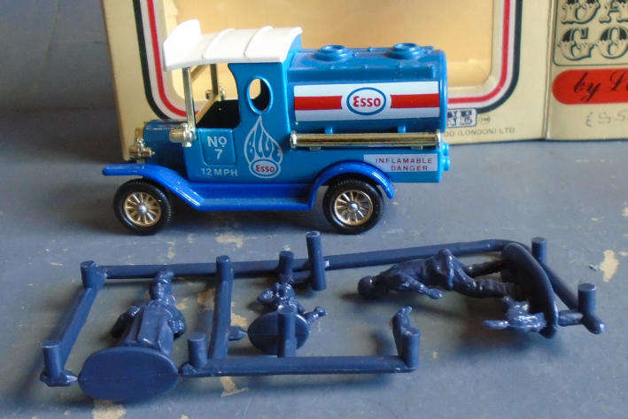 LLEDO - ESSO TANK WAGEN, BOXED