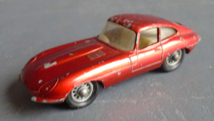 MATCHBOX - JAGUAR E TYPE