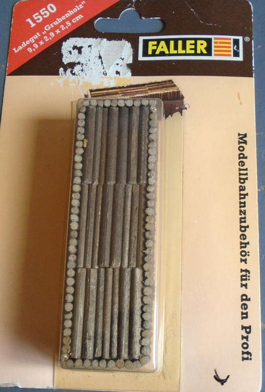 FALLER HO SCALE - PITT TIMBER LOAD 9.9X12.9X2.5cm, CARDED