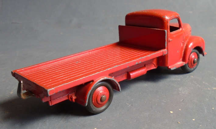 DINKY - FORDSON FLAT TRUCK