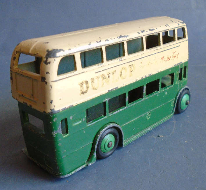 DINKY - VINTAGE DOUBLE DEKKER BUS