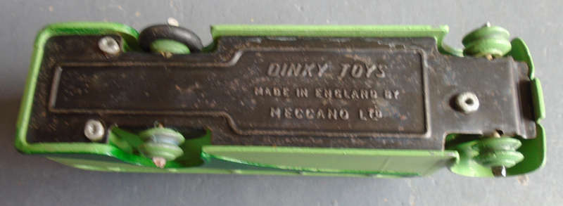 DINKY - EARLY SINGLE DEKKER BUS, NEEDS TYRES
