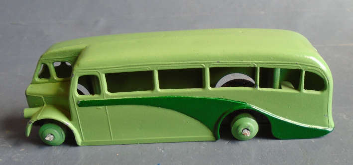DINKY - EARLY SINGLE DEKKER BUS, NEEDS TYRES