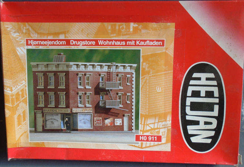 HELJAN HO SCALE - DRUGSTORE KIT, BOXED