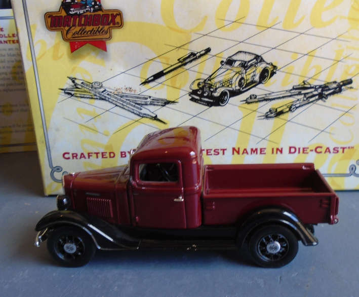 MATCHBOX 1/43 SCALE - 1934 INTERNATIONAL TRUCK - BOXED