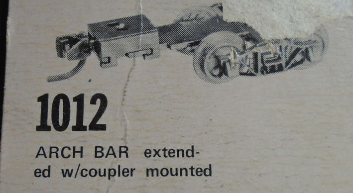 KADEE 1012 N SCALE - ARCH BAR EXTENDED W/COUPLER MOUNTED, CARDED