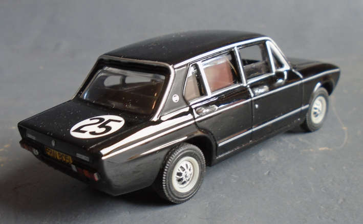 CORGI/VANGUARDS 1/43 SCALE - TRIUMPH DOLOMITE