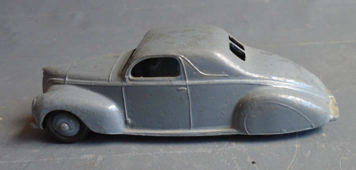 DINKY - VINTAGE LINCOLN ZEPHYR