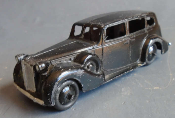 DINKY - PACKARD SUPERV 8 SEDAN, BOXED