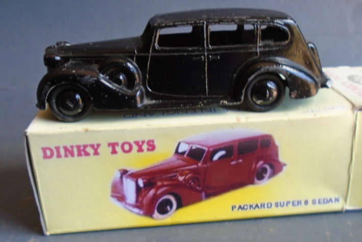 DINKY - PACKARD SUPERV 8 SEDAN, BOXED
