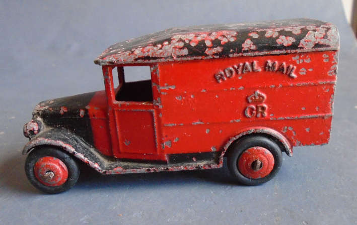 DINKY -  c1948 ROYAL MAIL POST DELIVERY VAN