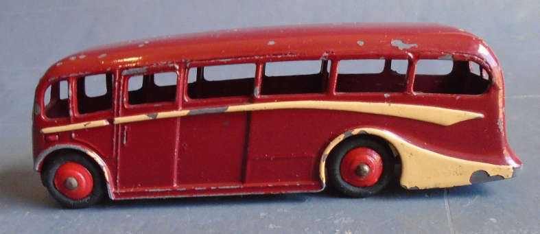 DINKY -  EARLY LUXURY COACH