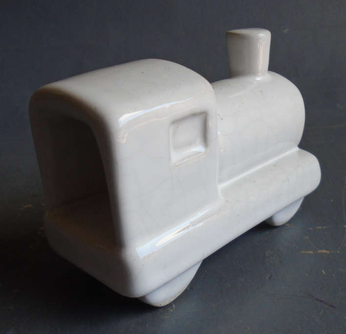 VINTAGE SOUTH AFRICAN RAILWAY MEMORIBILIA, CERAMIC STEAM TRAIN, RARE