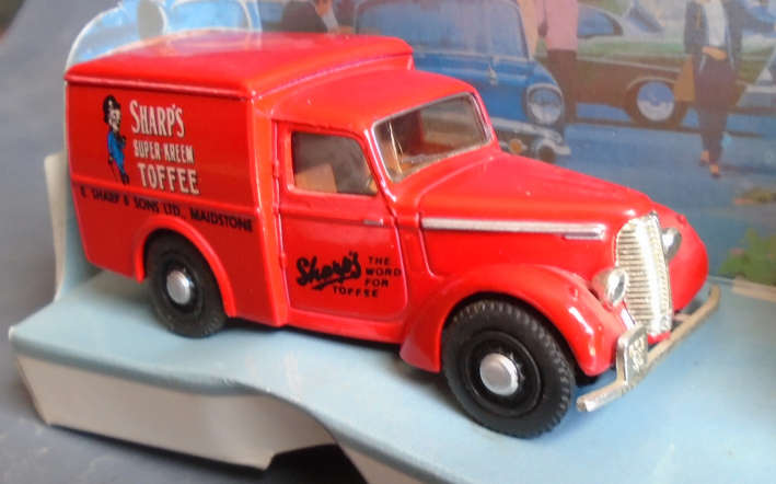 DINKY - 1948 COMMER CWT VAN , BOXED