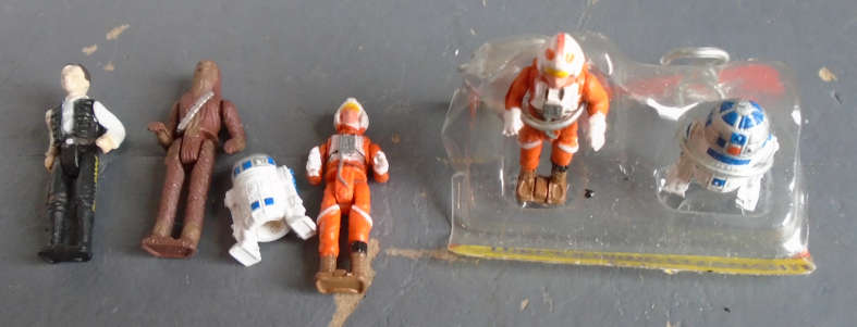 STAR WARS FIGURES
