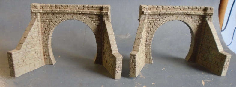 J&LR Ltd HO SCALE - 2 X TUNNEL PORTALS