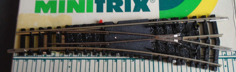 TRIX N SCALE - 14939 RH POINT - BOXED