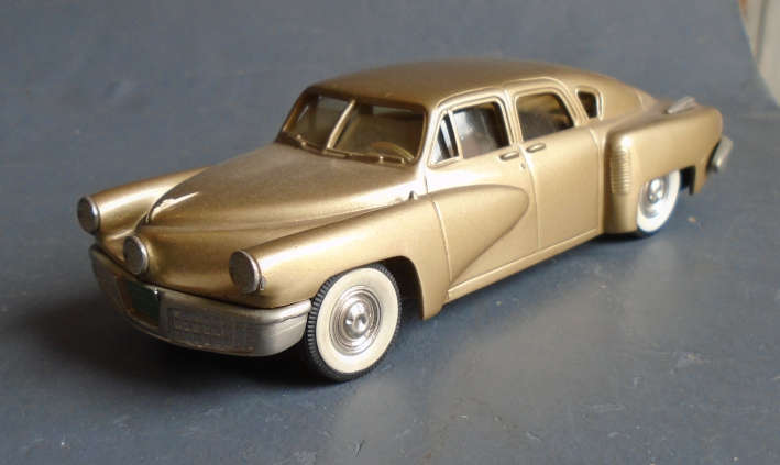 BROOKLIN 1/43 SCALE - 1948 TUCKER TORPEDO - BOXED