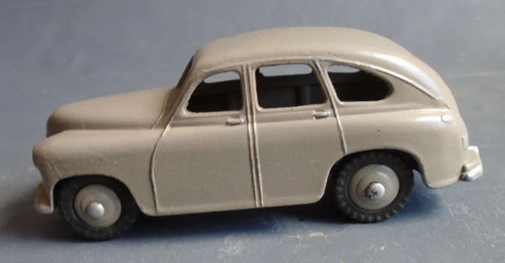 DINKY - VANGUARD SALOON
