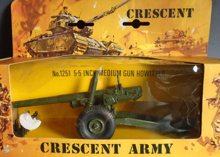 CRESCENT TOY - 5.5 " MEDIUM GUN, HOWITZER WITH SHELLS, BOXED