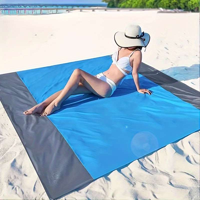 1 x Waterproof And Sand-Proof Beach Blanket