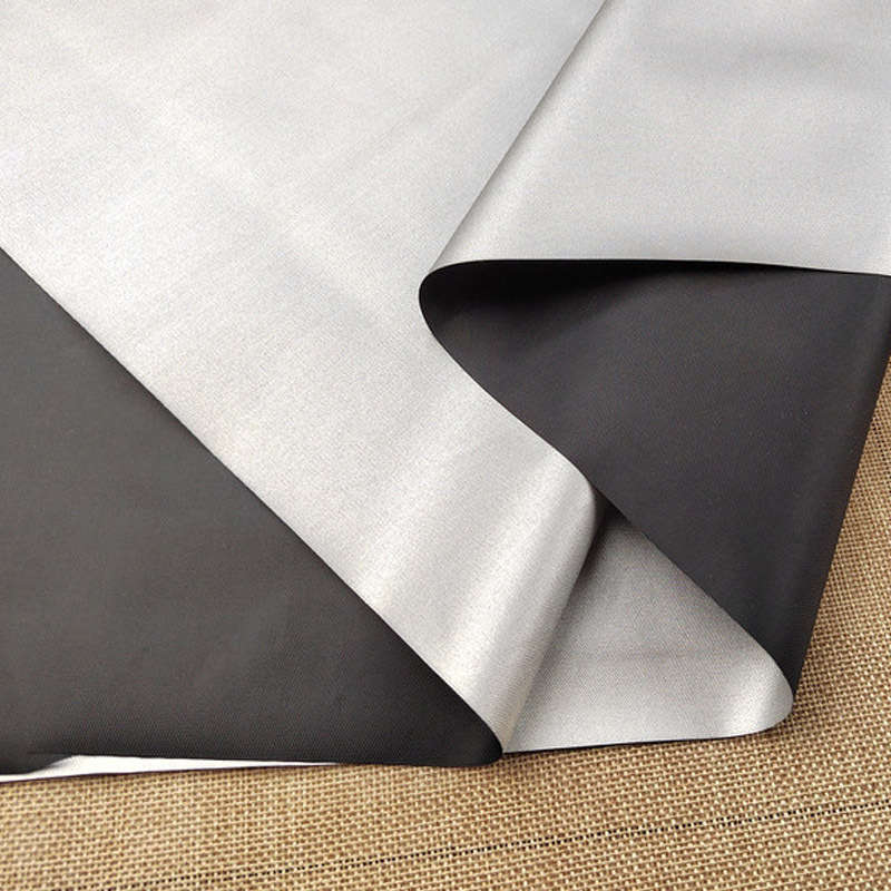 Waterproof 210D Silver Coated Oxford Cloth