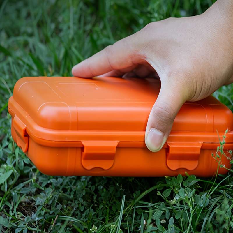 1 Heavy-Duty Outdoor Storage Box