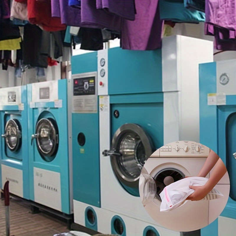 4-Pack Of Durable Polyester Mesh Laundry Bags With Zippers