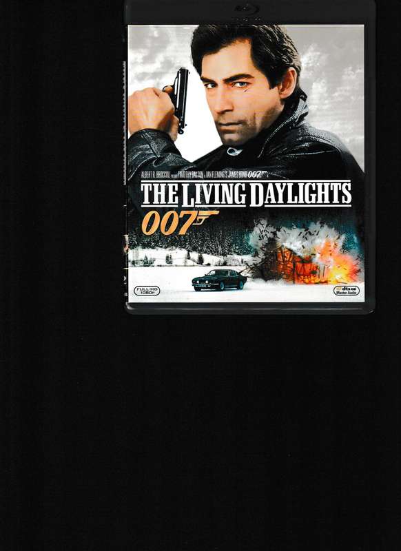 THE LIVING DAYLIGHTS BLU RAY