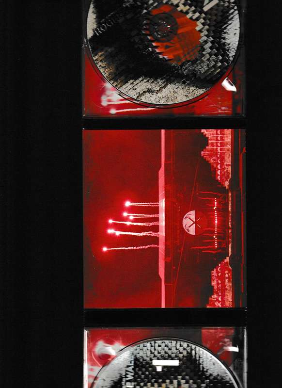 THE WALL, ROGER WATERS, DOUBLE CD PACK WITH BOOKLET
