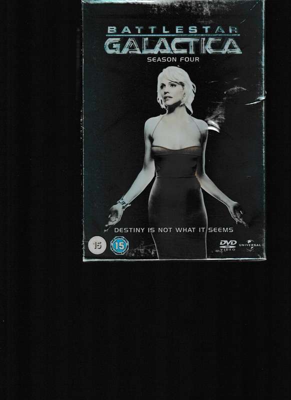 BATTLESTAR GALACTICA SEASON 4 DVD