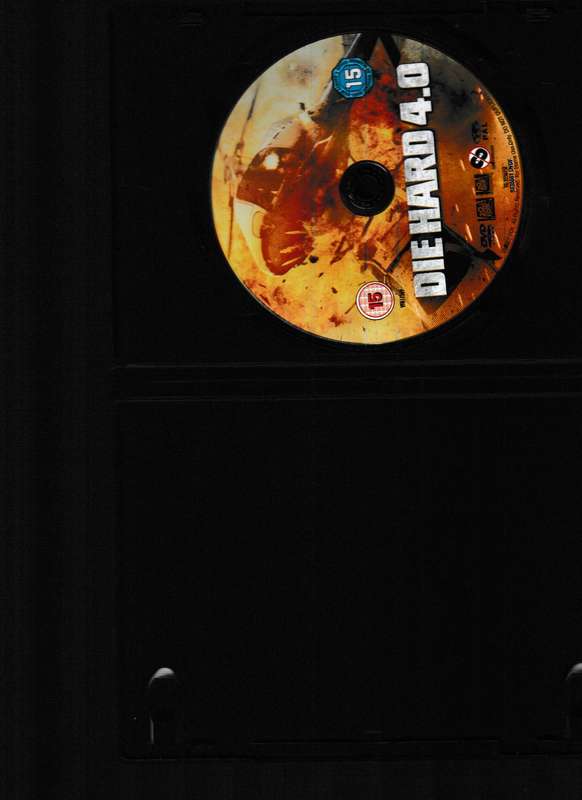 DIE HARD 4.0 DVD