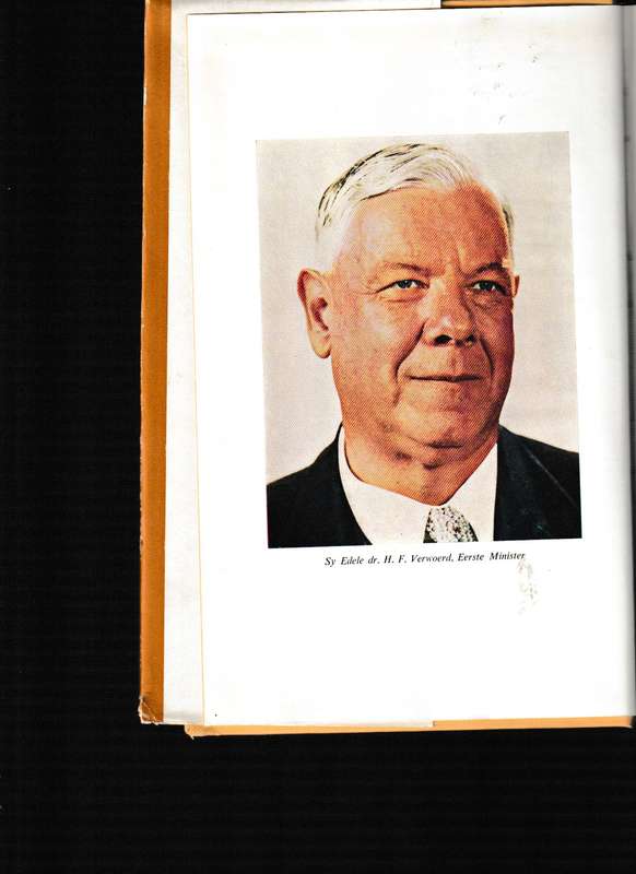 DIE REPUBLIEK VAN SUID-AFROKA, AGTERGROND ONTSTAAN EN TOEKOMS deur F.A VAN JAARSVELD EN G.D. SCHOLTZ